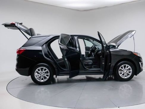 Used 2018 Chevrolet Equinox LT FWD image 14