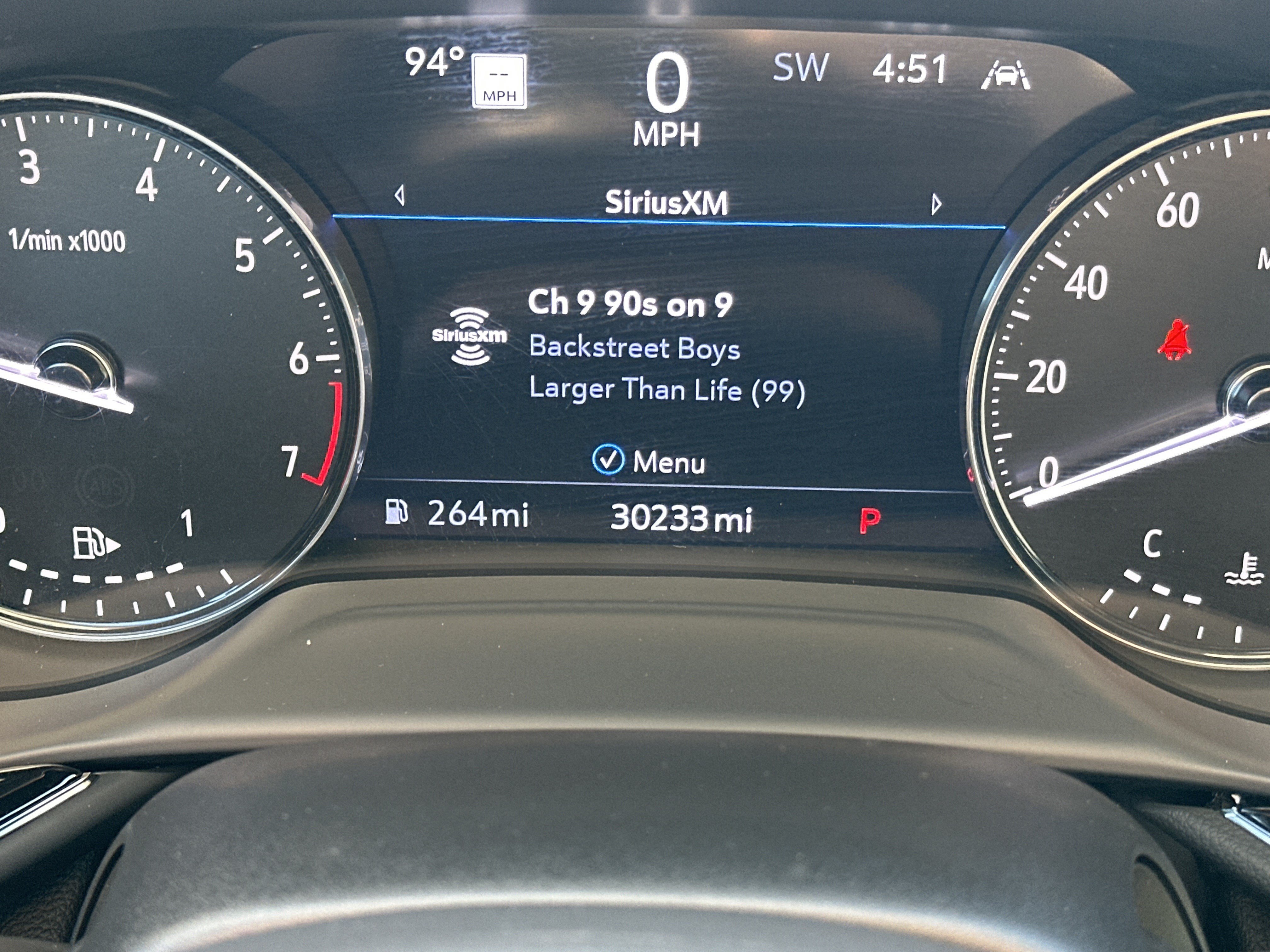 Used 2022 Buick Envision Avenir w/ Technology Package II FWD image 6