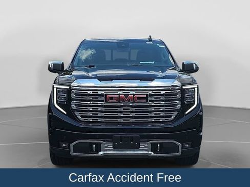 Used 2022 GMC Sierra 1500 Denali w/ Denali Reserve Package AWD/4WD image 3