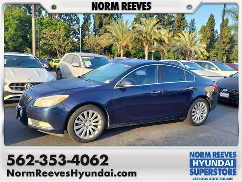 Used 2012 Buick Regal Premium FWD image 1