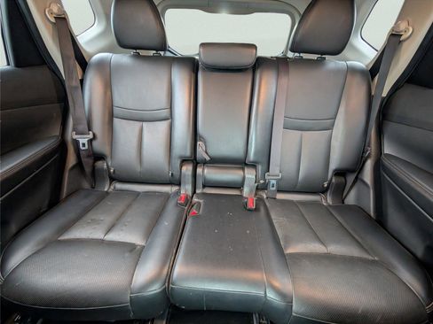 Used 2018 Nissan Rogue SL w/ Premium Package FWD image 10
