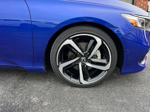 Used 2022 Honda Accord Sport image 11