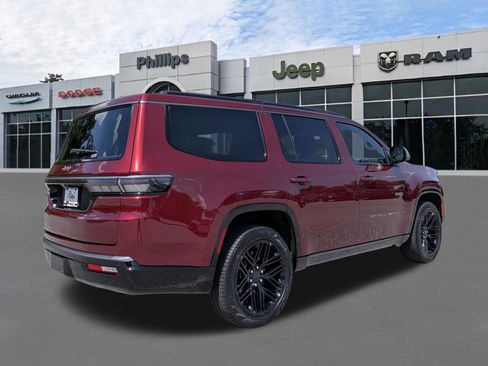 New 2026 Jeep Grand Wagoneer Limited AWD/4WD image 3