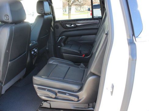 Used 2024 GMC Yukon XL Denali w/ Max Trailering Package image 6