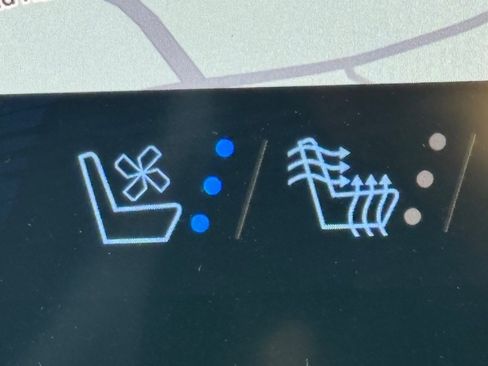 New 2026 Chevrolet Equinox EV LT image 19