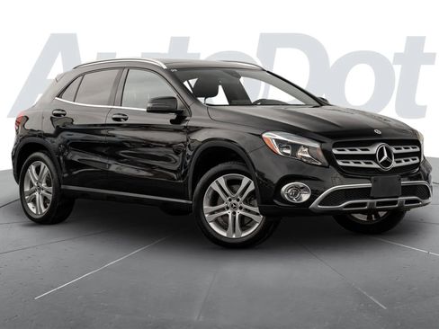 Used 2018 Mercedes-Benz GLA 250 4MATIC image 1