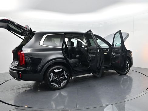 New 2025 Kia Telluride S image 55