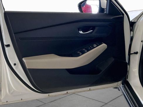 Used 2024 Honda Accord EX image 19
