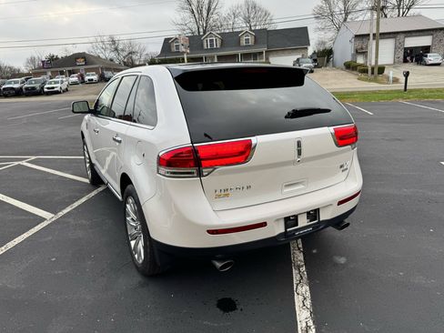 Used 2011 Lincoln MKX AWD w/ 102A Rapid Spec Order Code image 6