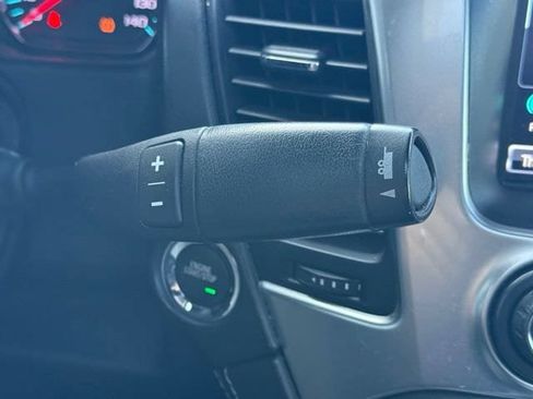 Used 2020 Chevrolet Suburban LT AWD/4WD image 34
