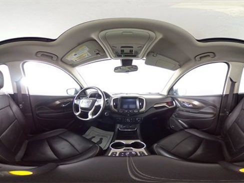 Used 2018 GMC Terrain Denali w/ Advanced Safety Package image 2