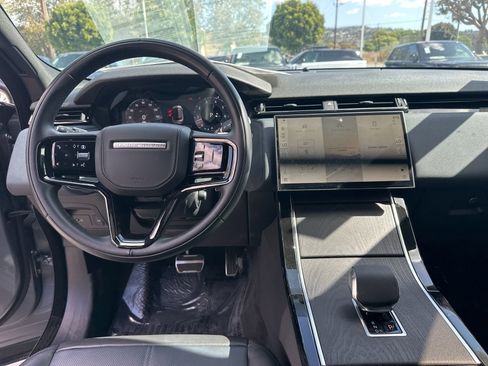 Used 2025 Land Rover Range Rover Velar Dynamic SE AWD/4WD image 16