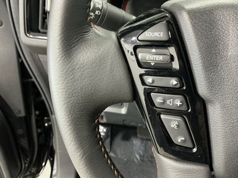 Used 2025 Nissan Frontier PRO-4X image 31