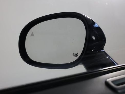 Used 2021 Dodge Challenger SRT Hellcat Redeye image 15