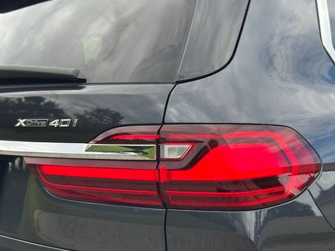 Used 2021 BMW X7 xDrive40i w/ Premium Package AWD/4WD image 11