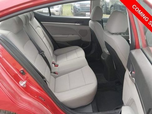 Used 2020 Hyundai Elantra SE FWD image 7
