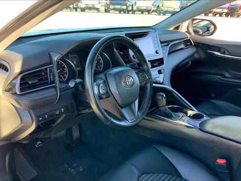 Used 2022 Toyota Camry SE FWD image 17