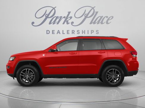 Used 2020 Jeep Grand Cherokee Trailhawk AWD/4WD image 2