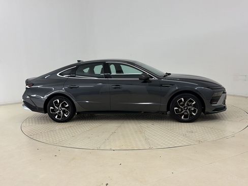 Used 2025 Hyundai Sonata SEL FWD image 8