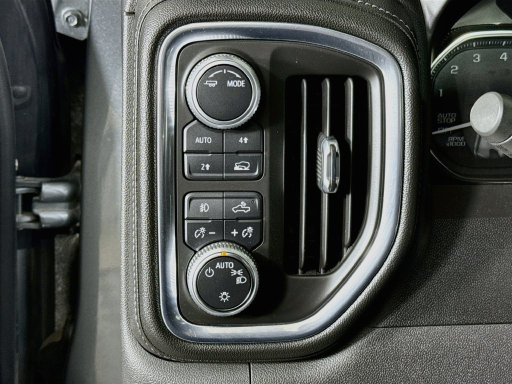 Used 2020 GMC Sierra 1500 Elevation w/ Elevation Value Package AWD/4WD image 10