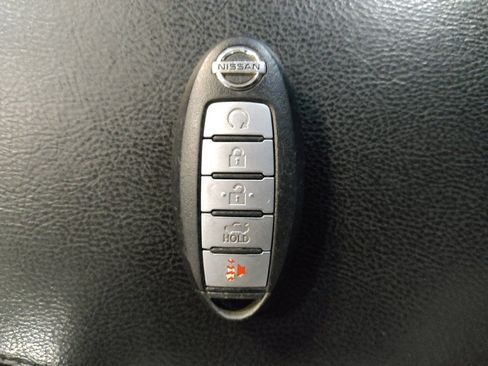 Used 2016 Nissan Altima 2.5 SV FWD image 32