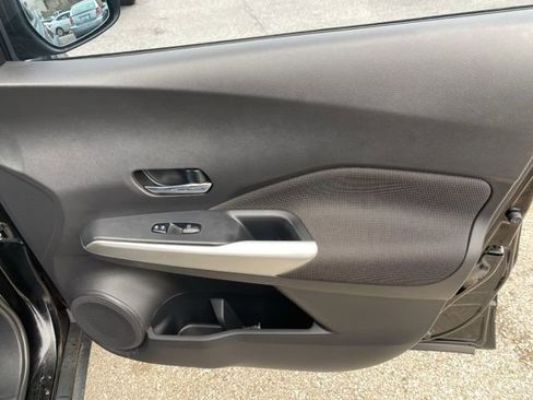 Used 2020 Nissan Kicks SV image 28