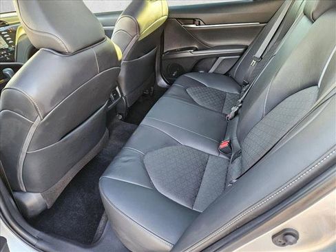 Used 2019 Toyota Camry XSE image 18