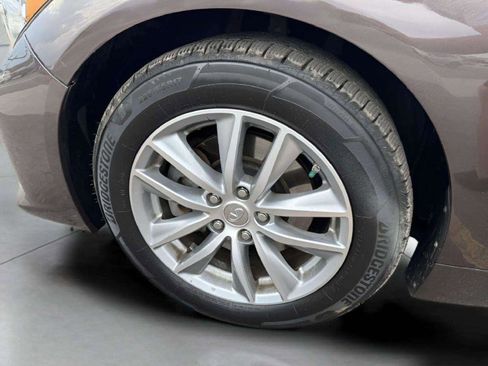 Used 2015 INFINITI Q50 Premium AWD/4WD image 30