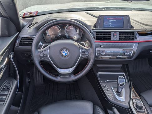 Used 2019 BMW 230i xDrive Convertible w/ Convenience Package image 17