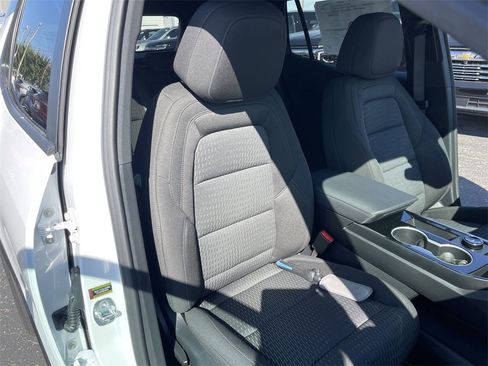 New 2026 Chevrolet Equinox LT w/ LPO, Floor Liner Package image 24