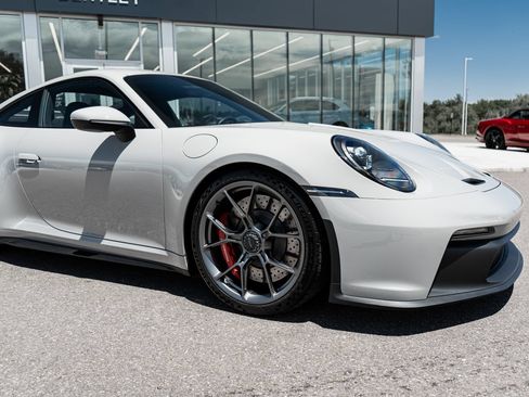 Used 2024 Porsche 911 GT3 RWD image 18