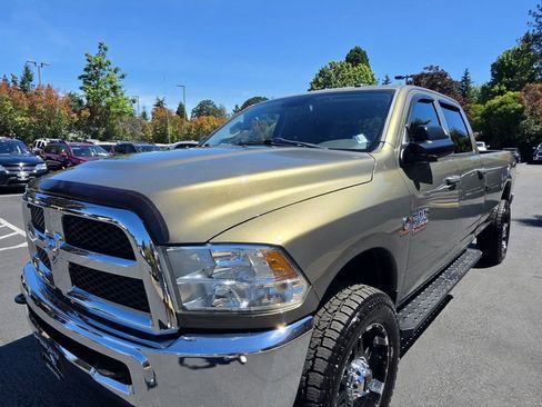 Used 2014 RAM 2500 Tradesman w/ Chrome Appearance Group AWD/4WD image 2