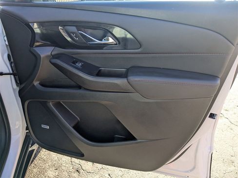 Certified 2023 Chevrolet Traverse RS image 27