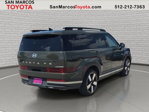 Used 2025 Hyundai Santa Fe Limited AWD/4WD image 6