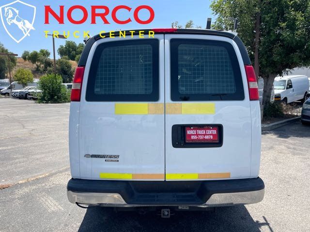 Used 2014 Chevrolet Express 2500 RWD image 7