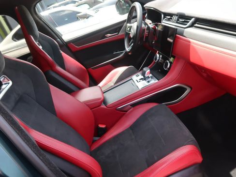 Used 2022 Jaguar F-PACE SVR AWD/4WD image 26