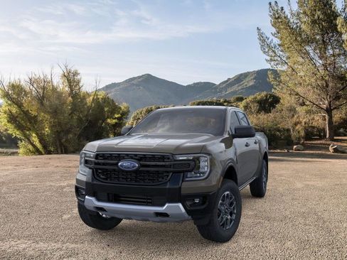 New 2025 Ford Ranger XLT w/ FX4 Off-Road Package image 2