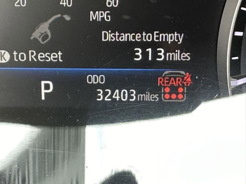 Used 2024 Toyota Highlander XLE image 14