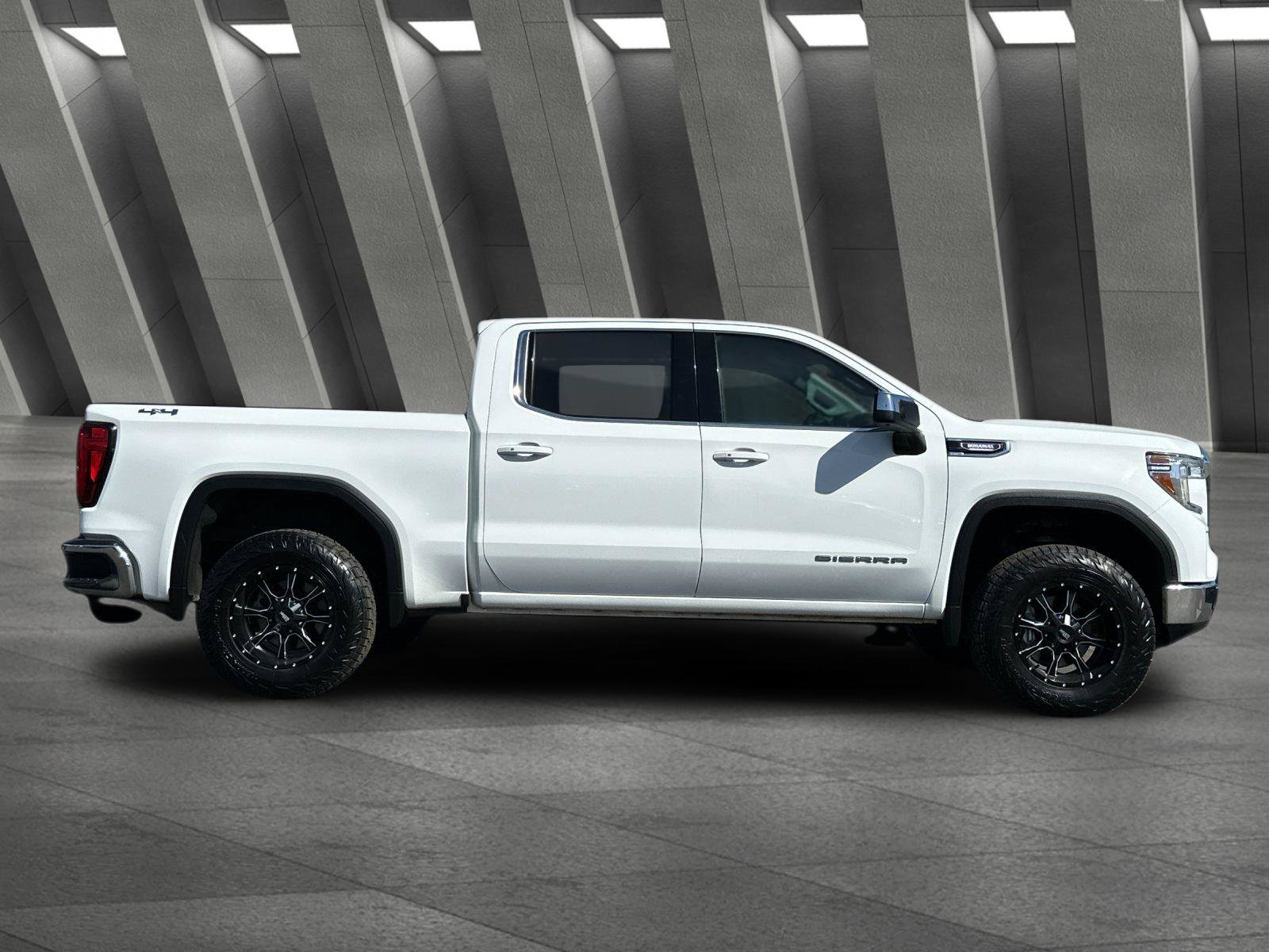 Used 2020 GMC Sierra 1500 SLE w/ SLE Convenience Package AWD/4WD image 3