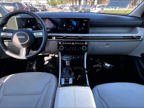 Certified 2025 Hyundai Tucson SEL image 11