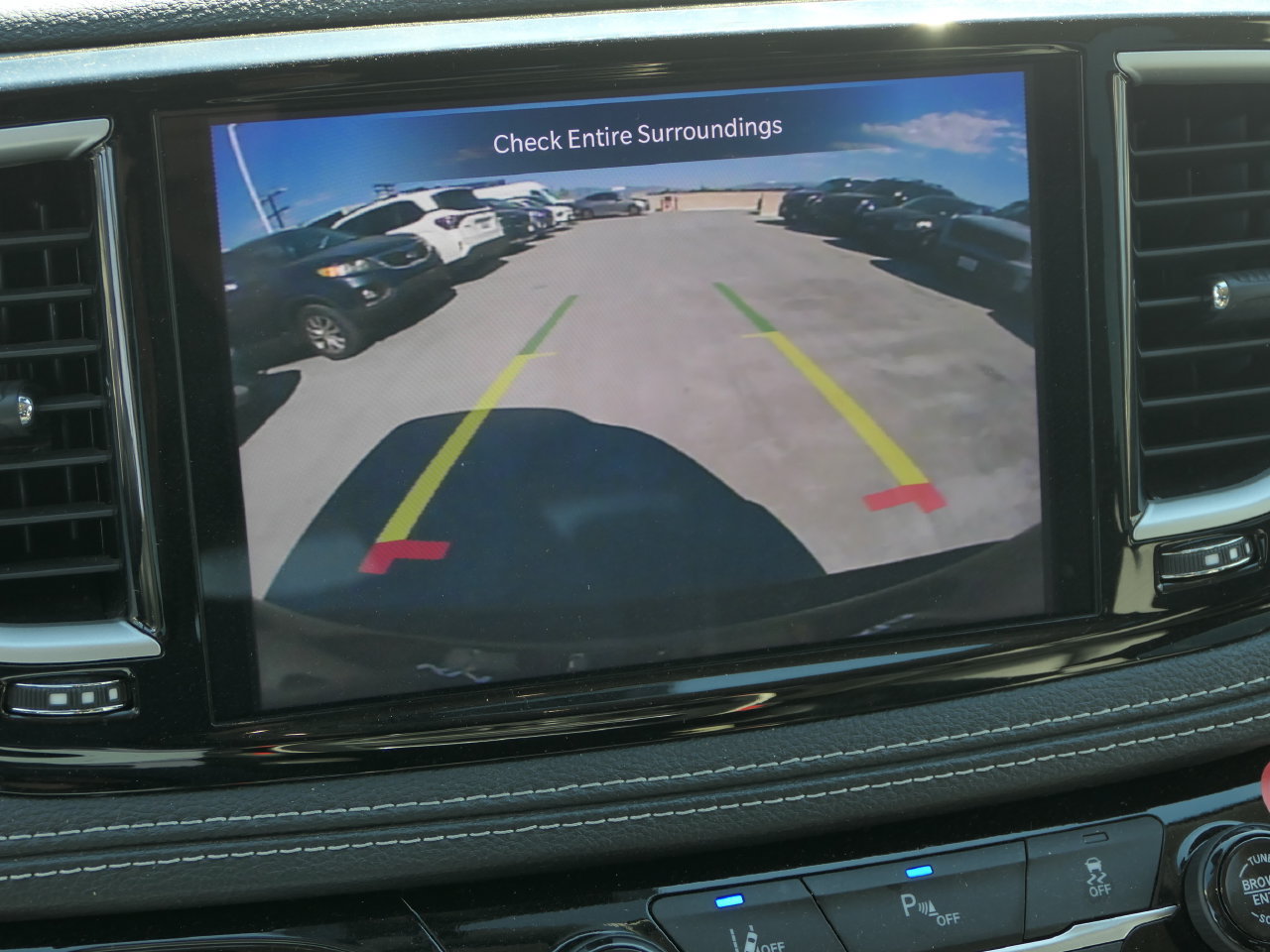 Used 2024 Chrysler Pacifica Limited FWD image 21