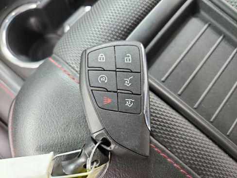 Used 2024 Chevrolet Suburban RST RWD image 32