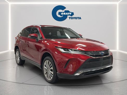 Used 2022 Toyota Venza XLE image 19