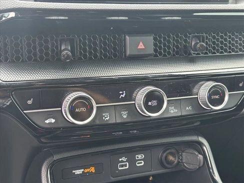 Used 2024 Honda CR-V EX-L image 16