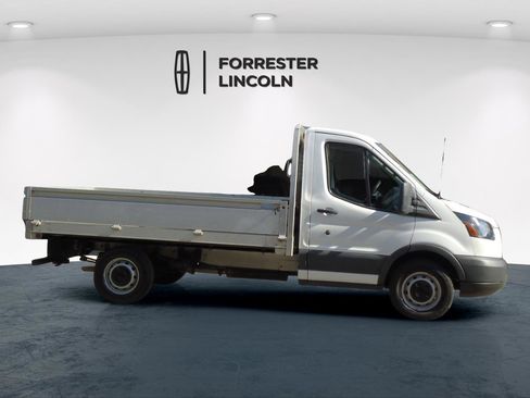 Used 2018 Ford Transit 250 138 image 2