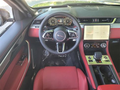 New 2026 Jaguar F-PACE R-Dynamic S image 8