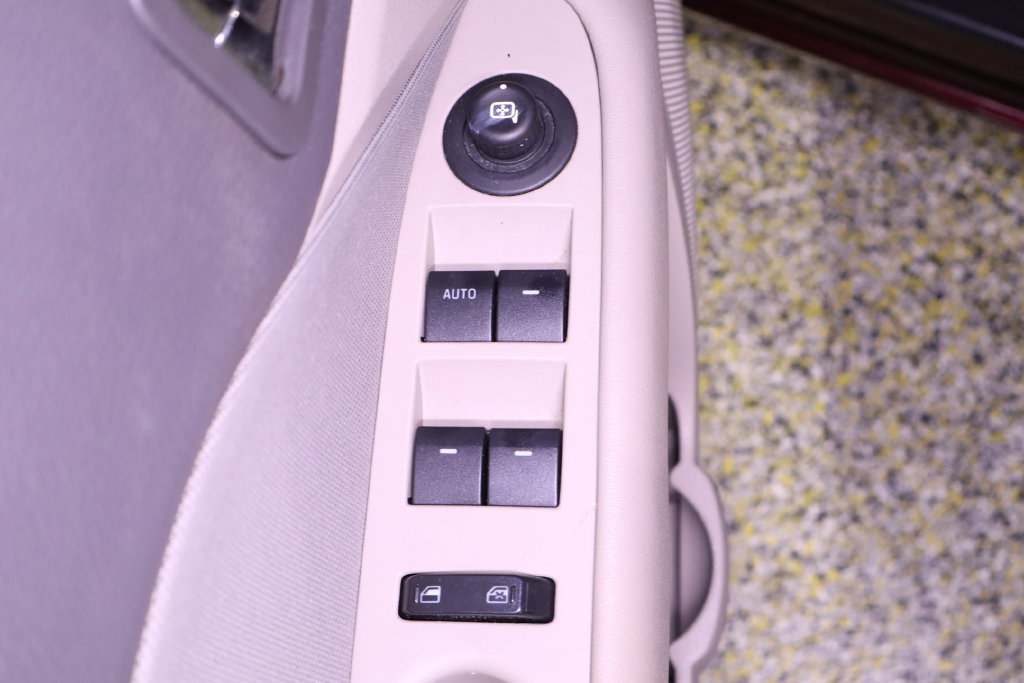Used 2011 Ford Fusion SE w/ 201A Rapid Spec Order Code FWD image 33