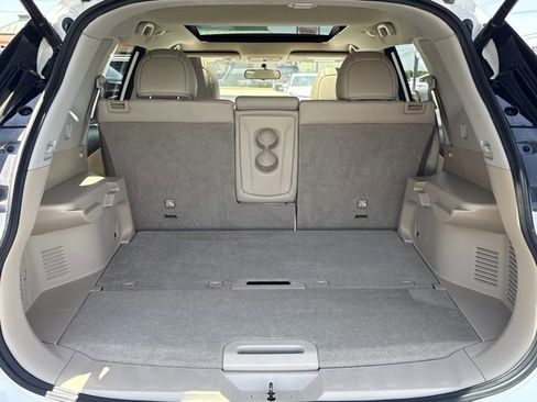 Used 2015 Nissan Rogue SL w/ SL Premium Package FWD image 11