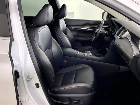 Used 2023 INFINITI QX50 Luxe image 8