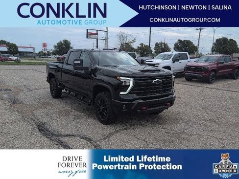 Used 2025 Chevrolet Silverado 2500 LT w/ Trail Boss Package AWD/4WD image 1